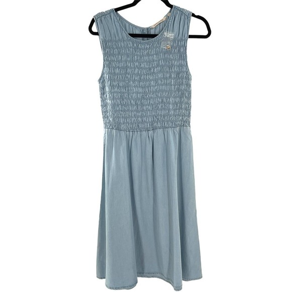 NEW SOFT SURROUNDINGS WASHED DENIM SMOCKED SLEEVELESS DRESS - Picture 5 of 9